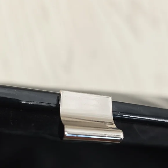 Elegant Black Women's Handbag - Picture 7 of 10